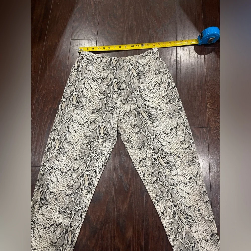 INC International Concepts Satin Pajama Set Snake Skin Size Small NEW